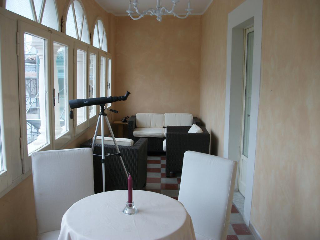 La Loggia Di Federico Hotel Navelli Стая снимка