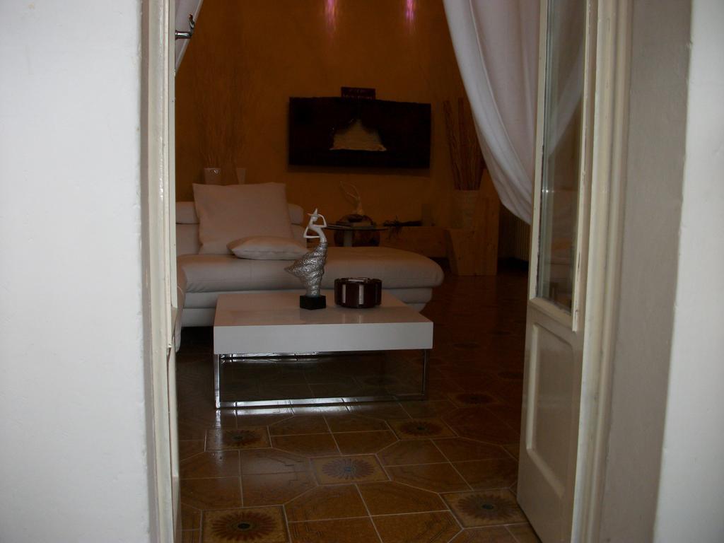 La Loggia Di Federico Hotel Navelli Стая снимка
