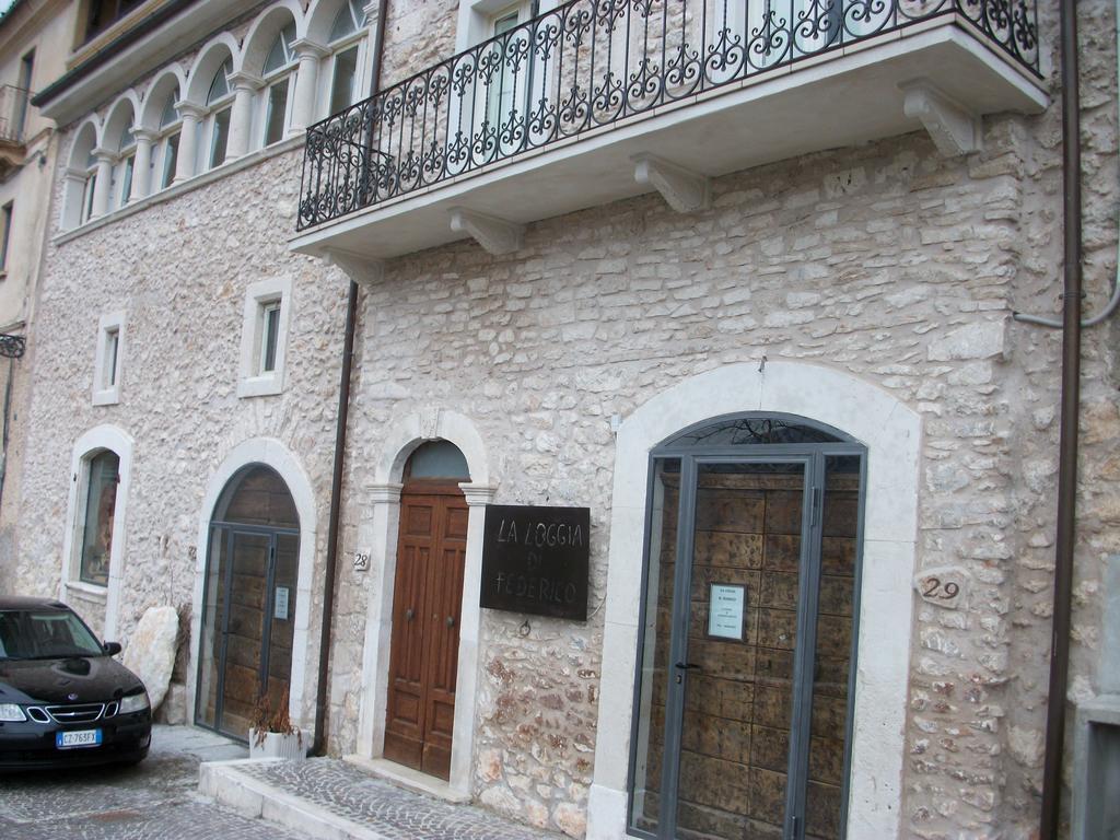 La Loggia Di Federico Hotel Navelli Екстериор снимка
