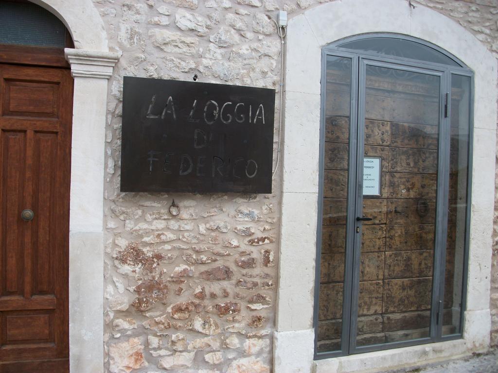 La Loggia Di Federico Hotel Navelli Екстериор снимка